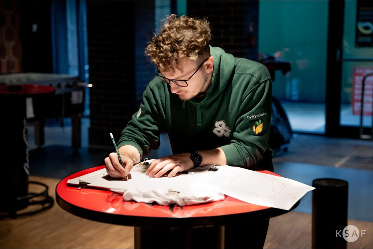 Podpisywanie autografów